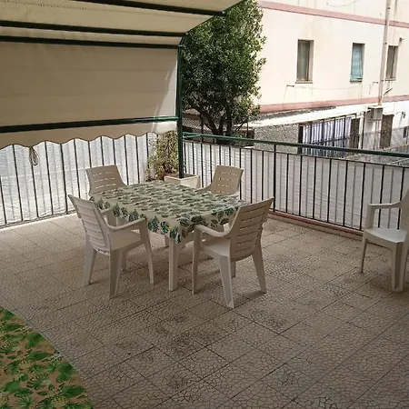 Casa Vacanze Naxos Giardini-Naxos
